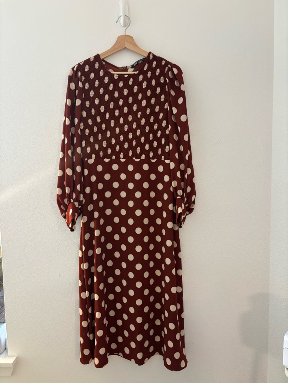 Zara polka dot midi dress in brown and white - Picture 4 of 6